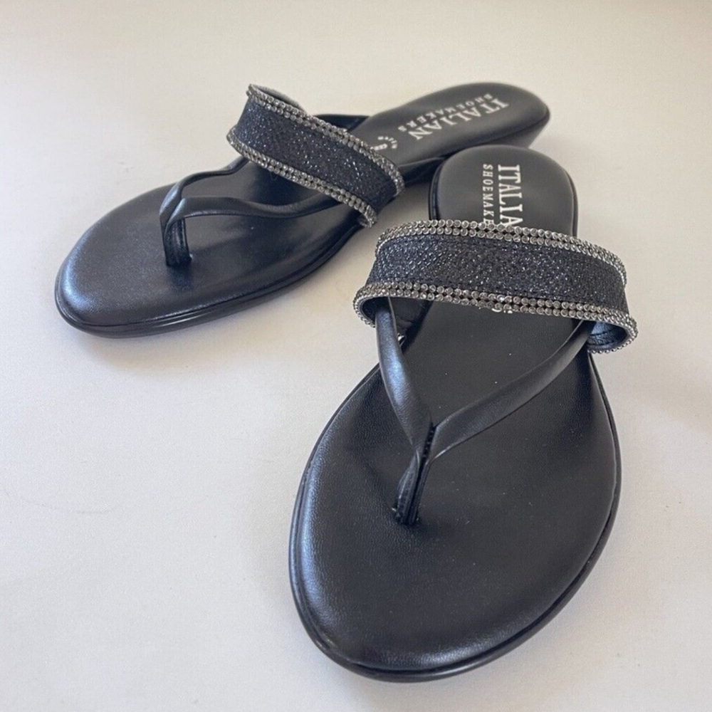 NEW Italian Shoemakers Women’s Black Thong Sandals Size 8.5 Rhinestone Strap